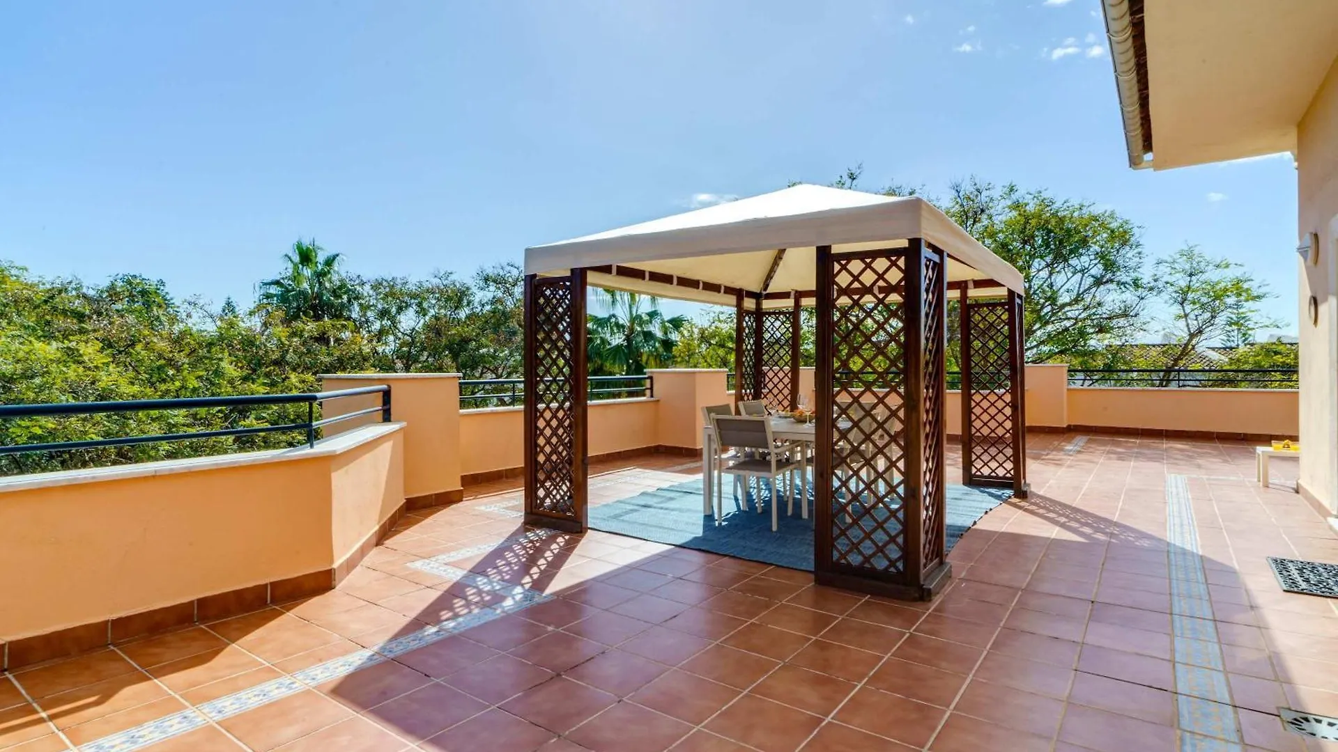 Siroko Penthouse At The Beach Marbella